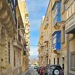 Charming 3br Maisonette Daire Sliema