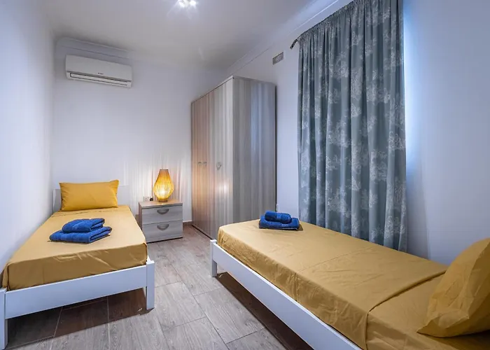 Appartamento Charming 3br Maisonette *