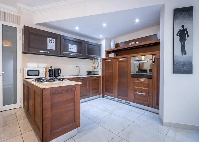 Appartamento Charming 3br Maisonette *