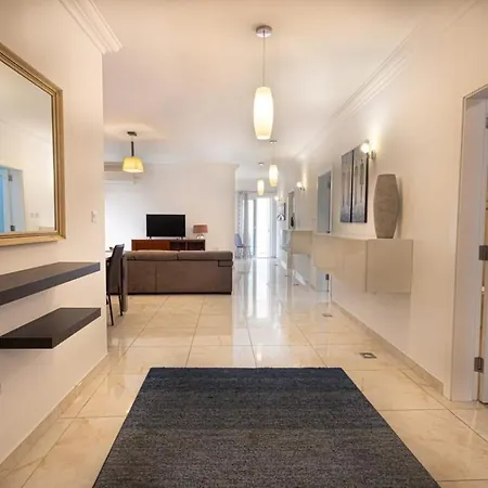 公寓 Charming 3br Maisonette *